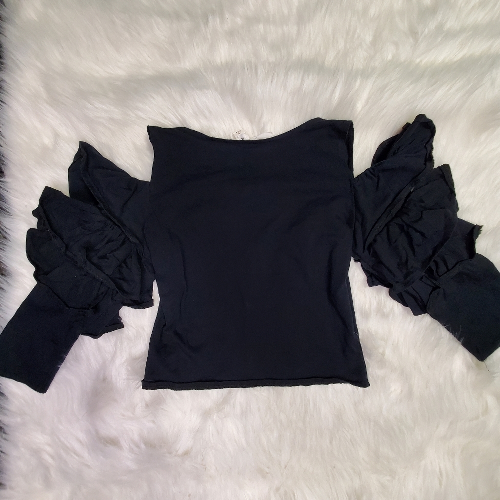 Invisible Ruffle Top - Picture 2 of 7